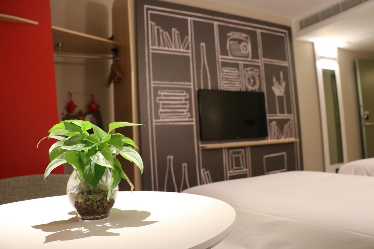 Ibis Shanghai North The Bund Zhoujiazui Road Exterior photo