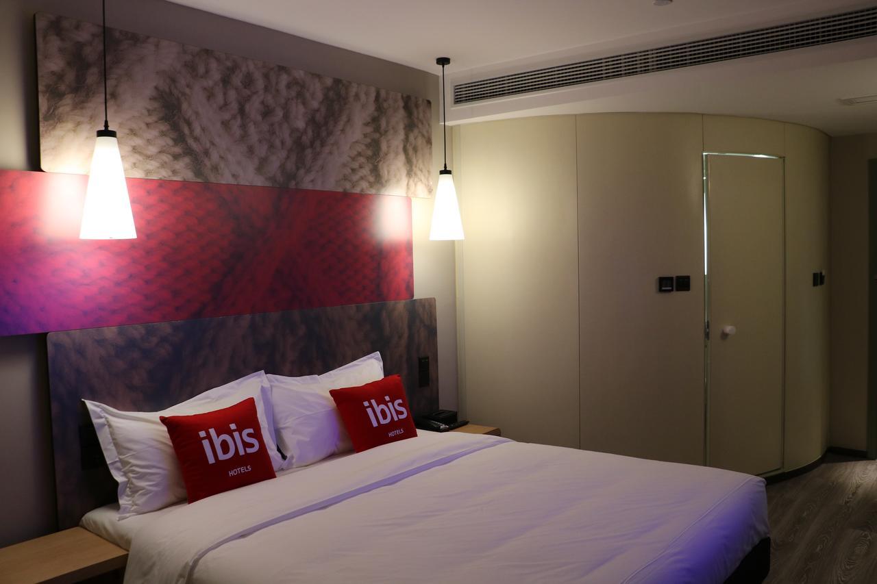 Ibis Shanghai North The Bund Zhoujiazui Road Exterior photo